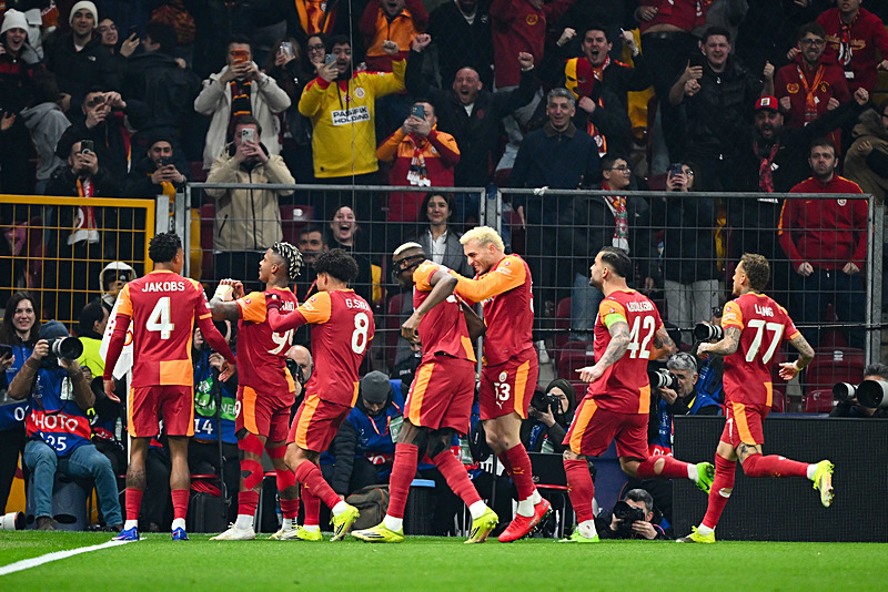 Galatasaray - Liverpool | Şampiyonlar Ligi maçı CANLI-10