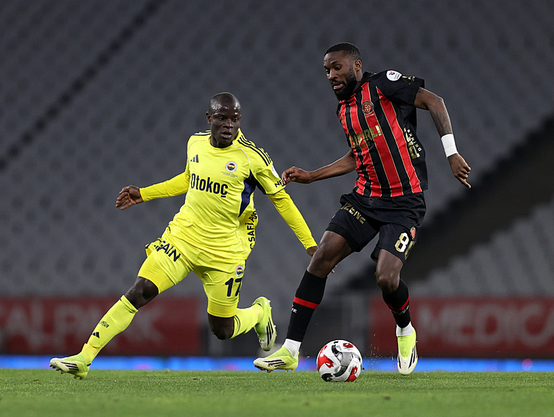 Fenerbahçe'de Karagümrük maçı yenilgisi sonrası acil durum toplantısı! Domenico Tedesco gönderilecek mi?-2