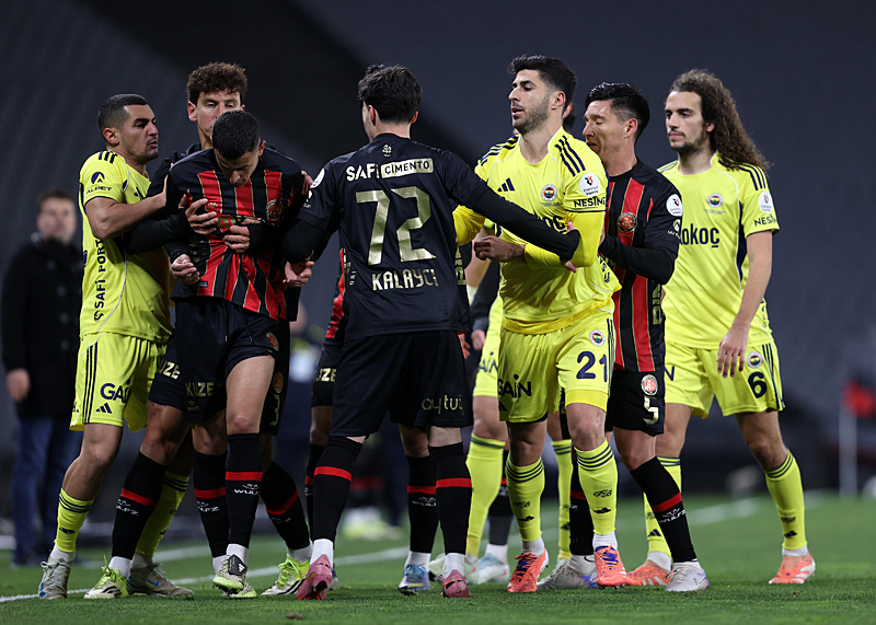 Marco Asensio Fatih Karagümrük maçında çılgına öndü! Sinirden çıldırdı-3