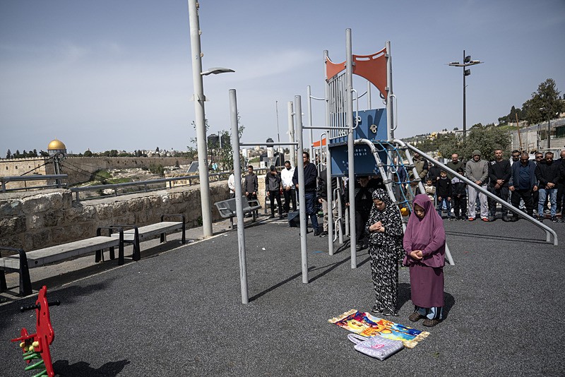 Mescid-i Aksa'da İsrail mezalimi: Ramazanın son cumasını engellediler-7