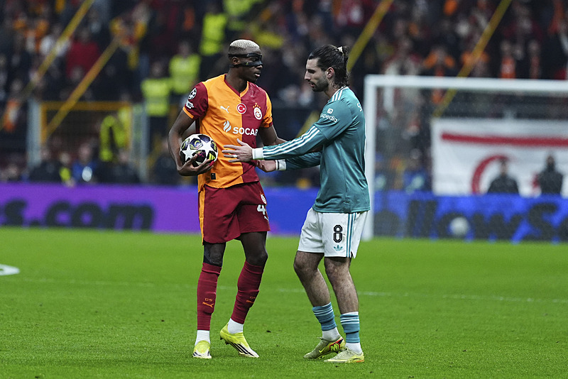 Victor Osimhen'e Real Madrid kancası! Liverpool maçına geldiler-2