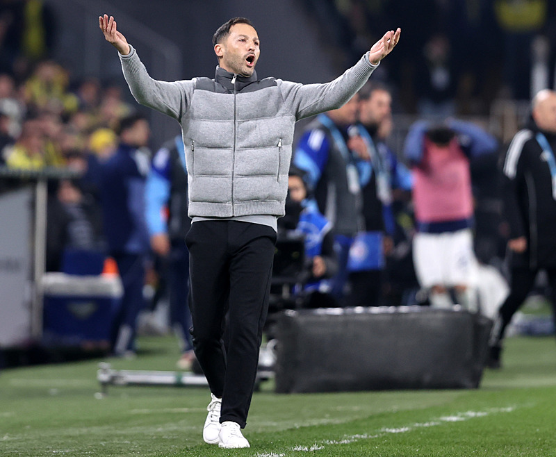 Fenerbahçe'de kritik toplantı sona erdi! Domenico Tedesco ve Devin Özek hakkında karar verildi-4
