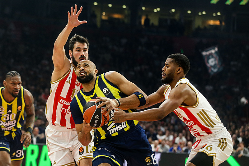 Kanarya'nın serisi bitti! Kızılyıldız - Fenerbahçe Beko: 79-73 | MAÇ SONUCU-2