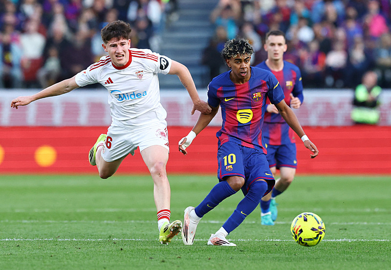 barcelona-sevillayi-raphinhanin-hat-tricki-ile-gecti-5-1-mac-sonucu-1773596492068.jpeg Barcelona Sevilla'yı Raphinha'nın hat-tricki ile geçti: 5-1 | MAÇ SONUCU-2