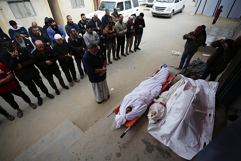 Tescilli soykırımcı! Katil İsrail ordusu Filistinli aileyi nasıl yok ettiğini itiraf etti-2