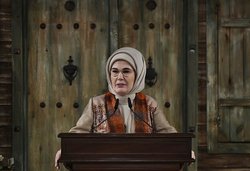 Emine Erdoğan'dan Kuruluş Orhan setine ziyaret | Batı'ya Gazze tepkisi: Soykırımı film izler gibi izlediler-4