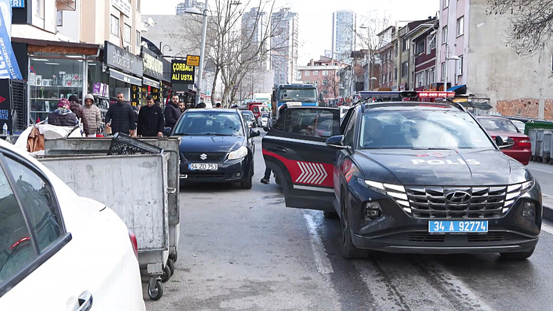 Ataşehir'de facia: Çöp kamyonunun çarptığı kadın hayatını kaybetti-1