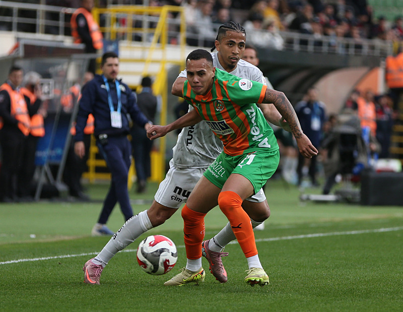 Alanyaspor Kocaelispor’u 5 golle geçti 4 hafta sonra güldü!-2