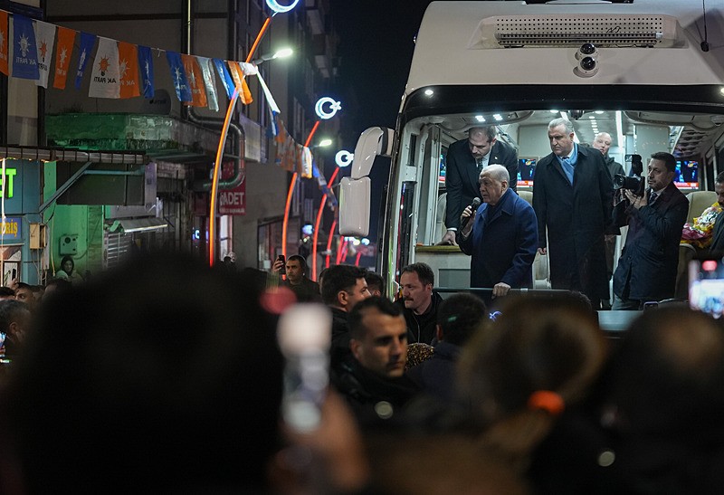 Başkan Erdoğan baba ocağı Rize'de: Hemşehrilerini selamladı-2