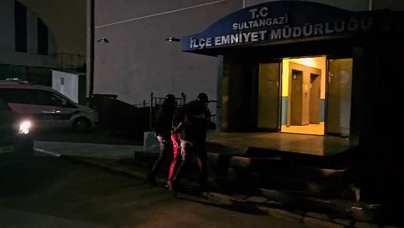 Pijamayla evden çıkan kadın ayrıldığı sevgilisinin evine ateş etti: Pompalıyla kamerada!-4