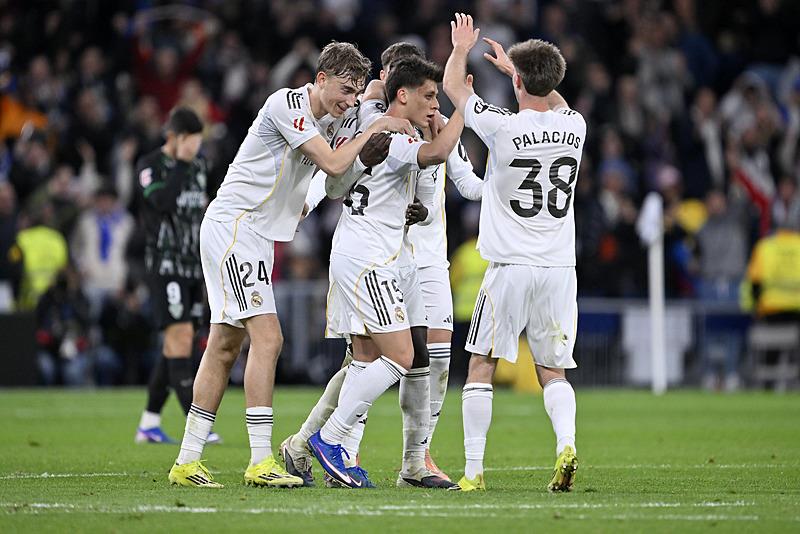 Arda Güler'den 68,6 metrelik gol! LaLiga ihtimali açıkladı-2