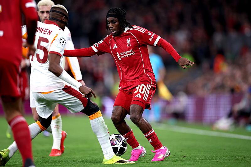 Galatasaray Şampiyonlar Ligi'nde Liverpool'a elendi: 4-0-7