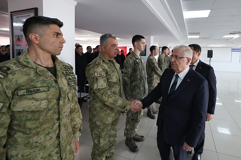 Başkan Erdoğan Mehmetçikle bayramlaştı: Gözlerinizden öpüyorum-3