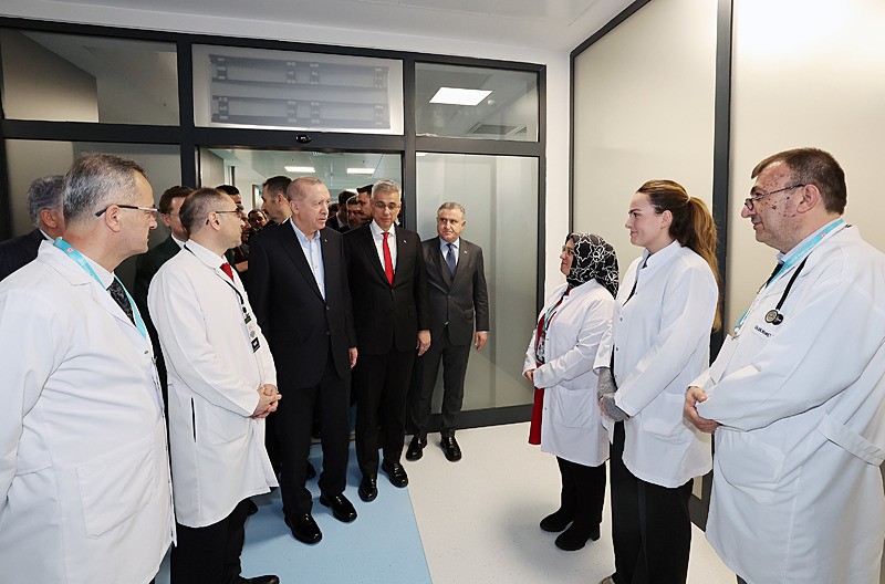 Küçük Doruk'a Arda Güler forması sözü: Başkan Erdoğan'dan hastalara geçmiş olsun ziyareti-3