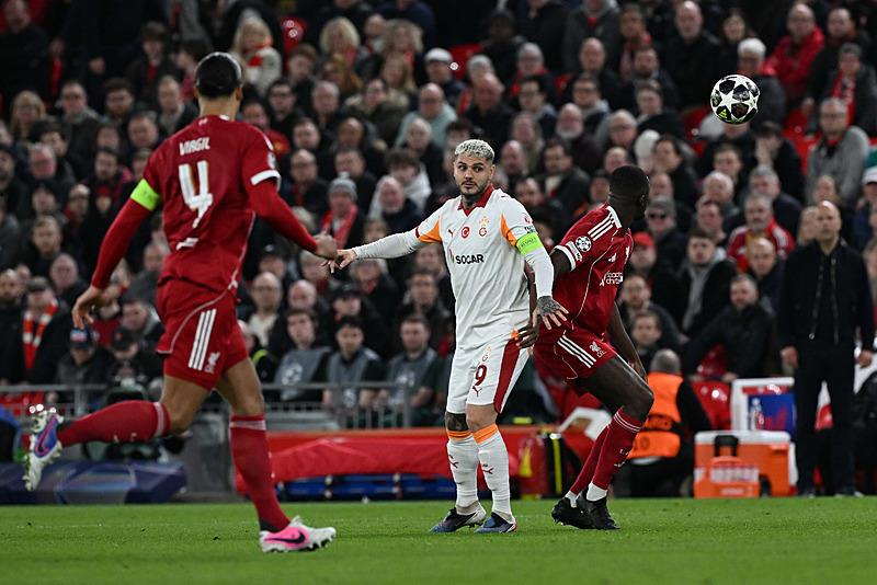 icardinin-liverpool-macindaki-isteksiz-tavri-tepki-cekti-1773990513336.jpeg Icardi'nin Liverpool maçındaki isteksiz tavrı tepki çekti-2