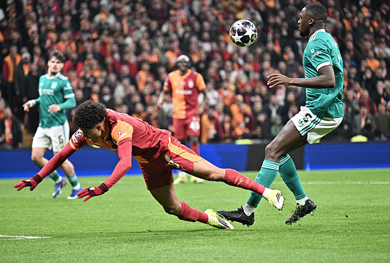 Liverpool'dan Galatasaray maçı sonrası Ibrahima Konate için ırkçılık tepkisi!-8