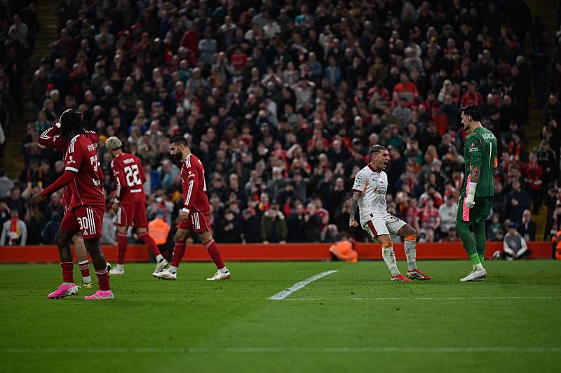 Uğurcan Çakır'dan Anfield'da 11 kurtarışla rekor performans-3