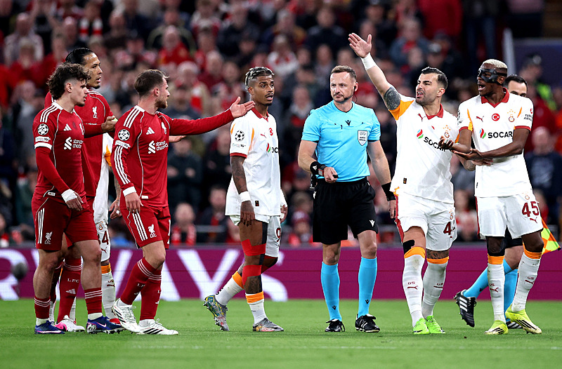 victor-osimhenin-sasirtan-tablosu-sakatligin-nedeni-ortaya-cikti-1774115872743.jpeg Victor Osimhen'in şaşırtan tablosu! Sakatlığın nedeni ortaya çıktı-3