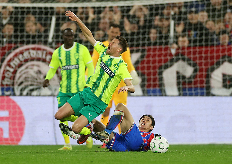 besiktasa-transferde-japon-harikasi-daichi-kamada-bedava-imza-atabilir-1774202242798.jpeg Beşiktaş'a transferde Japon harikası! Daichi Kamada bedava imza atabilir-4