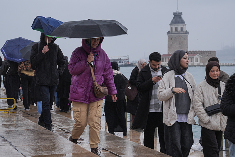 Yağışlı havalara devam: Havalar ne zaman ısınacak? Adil Tek o tarihi işaret etti-8