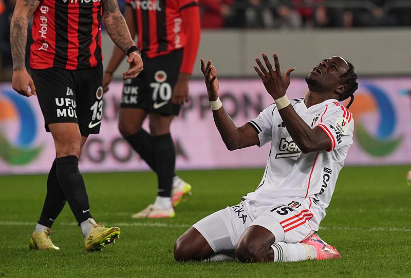 El Bilal Toure'nin hedefi Fenerbahçe derbisi-2