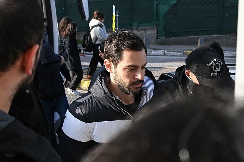 Hakan Sabancı ve Kerim Sabancı'ya uyuşturucu sorgusu: Bebek Otel ve Hande Erçel detayı | Kim ne anlattı?-4