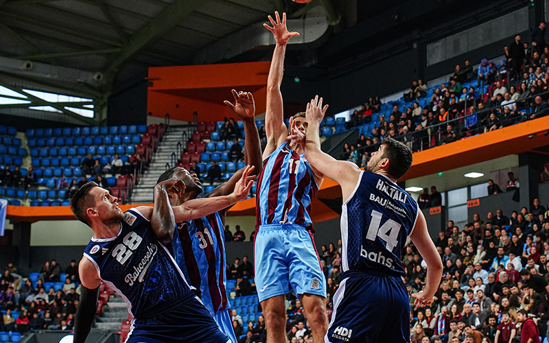 Bahçeşhir Koleji Trabzonspor'u deplasmanda 81-71 yendi-3
