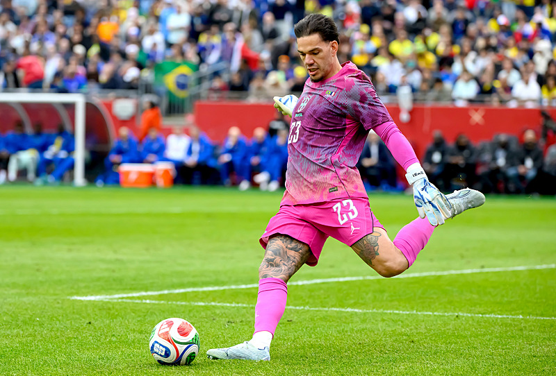 Fransa Brezilya'yı hazırlık maçında 2-1 yendi!-3