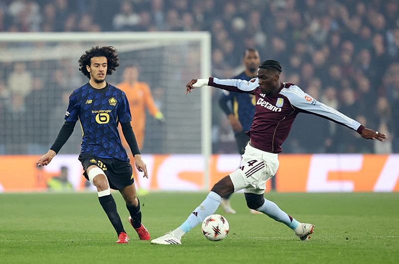 Galatasaray'a canavar gibi ön libero! Transferin odağında Amadou Onana var-5