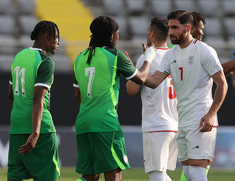 İran Milli Takımı Nijerya maçında çocukları unutmadı-3