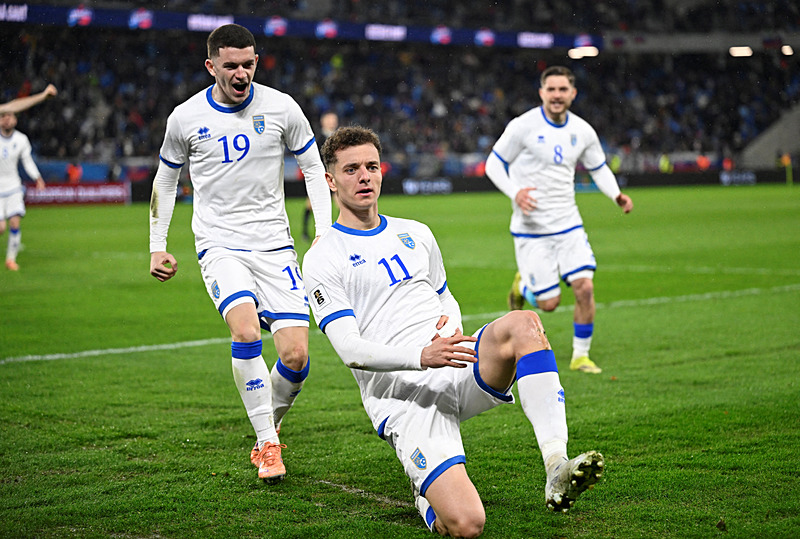 Fenerbahçe'nin Fisnik Asllani transferindeki rakibi Barcelona-3