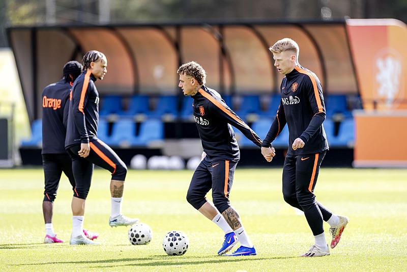 galatasarayda-noa-lang-trabzonspor-derbisi-icin-hazirlaniyor-1774853034788.jpeg Galatasaray'da Noa Lang Trabzonspor derbisi için hazırlanıyor-2