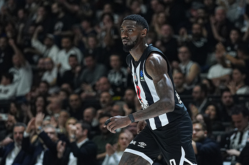 1774986053736.jpg Beşiktaş GAİN Bahçeşehir'i 91-72 yenip avantajı kaptı-3