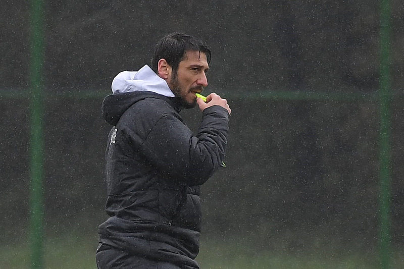 Ümit Milli Takım Teknik Direktörü Egemen Korkmaz hastaneye kaldırıldı!-5