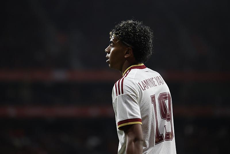 Bu ne 'Yamal' çelişki! İslamofobik tezahürata soruşturma-3