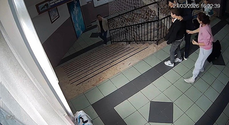 Yalova'da hayatta tutan manevra: Nefessiz kalan öğrenciyi "Heimlich" kurtardı-3