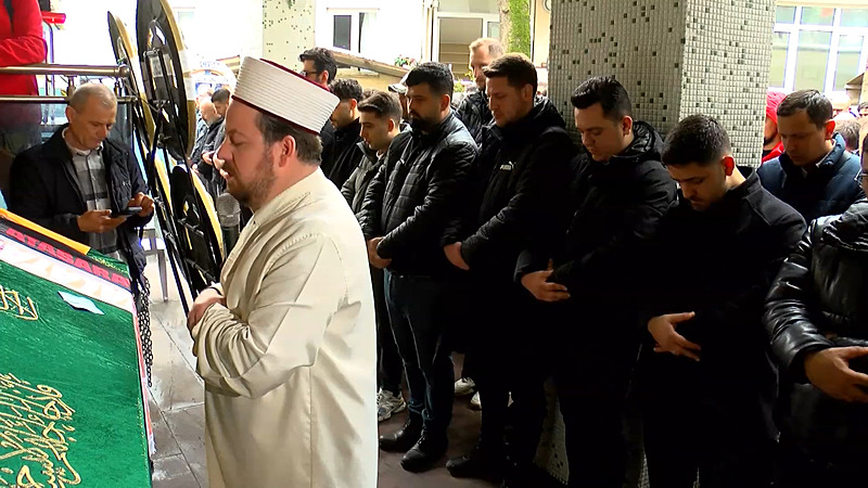 Eşref Rüya oyuncusu Ramazan Tetik son yolculuğuna uğurlandı!-4