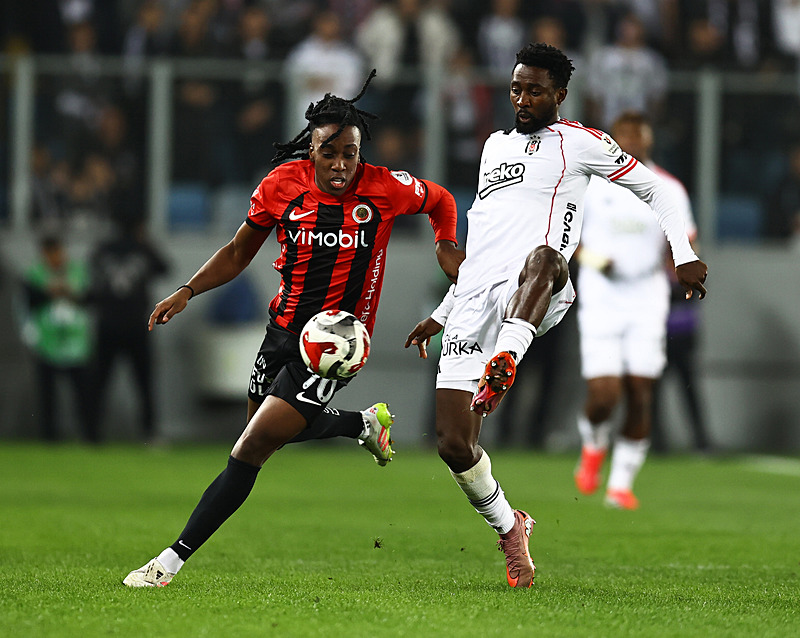 Beşiktaş Süper Lig'in sürpriz ismini istiyor! Transfer bombası Franco Tongya-5