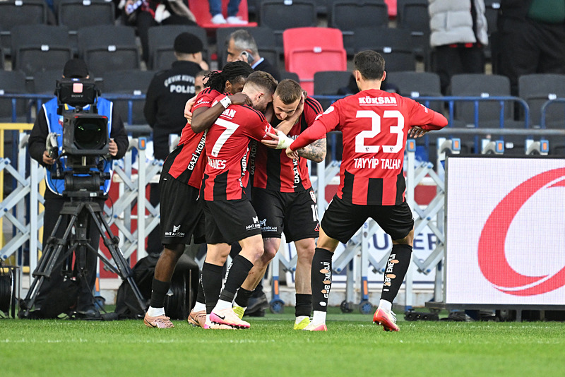 Güneydoğu'da kazanan yok! Gaziantep FK - Alanyaspor: 1-1 | MAÇ SONUCU-2