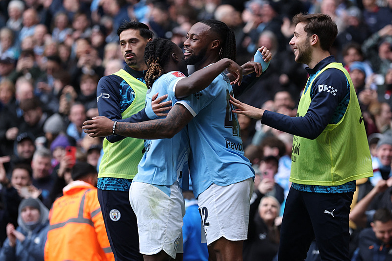 Manchester City Liverpool'u 4-0 yenip FA Cup'ta son 8'e kaldı-3