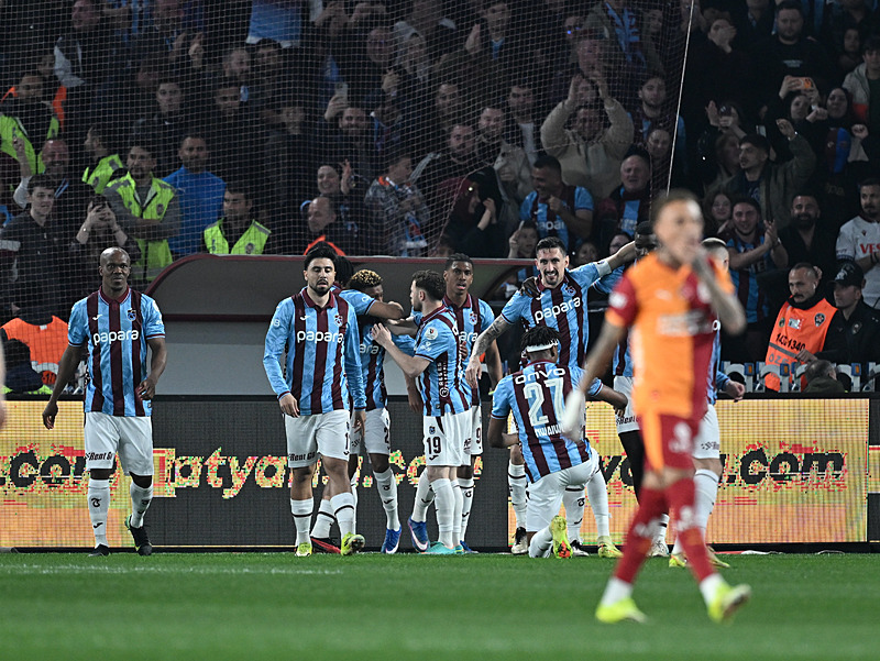 Süper Lig'de kartlar yeniden dağıtılıyor! Trabzonspor - Galatasaray: 2-1 | MAÇ SONUCU-3