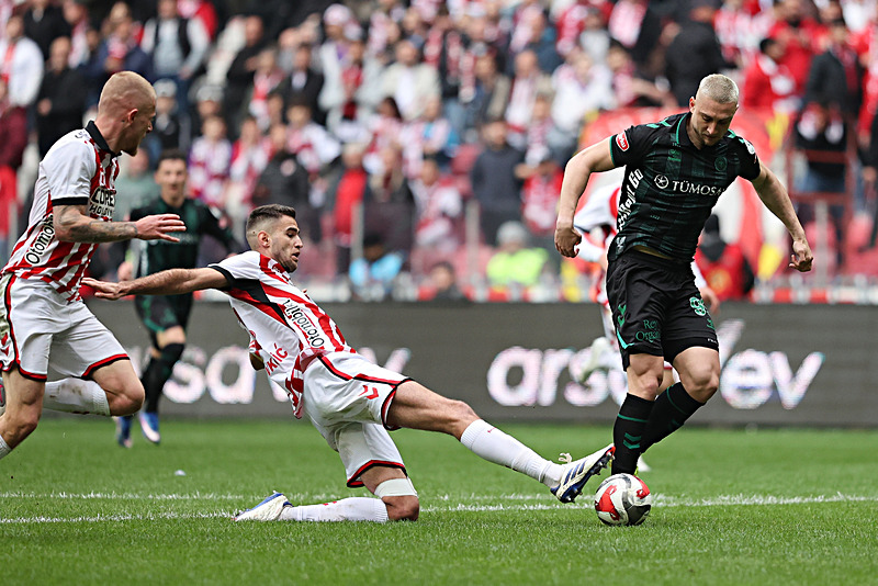 4-gollu-duelloda-kazanan-yok-samsunspor-konyaspor-2-2-mac-sonucu-1775397053073.jpg 4 gollü düelloda kazanan yok! Samsunspor - Konyaspor: 2-2-3