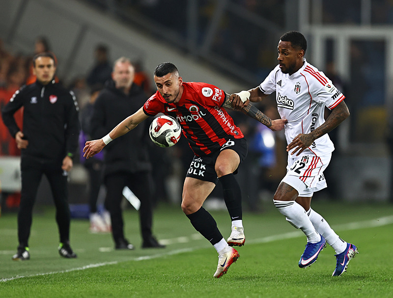 Beşiktaş'ta Amir Murillo şoku! Hastaneye kaldırıldı-2