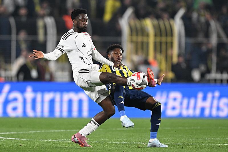 Beşiktaş'ta Ndidi şoku! Gerilme ve kanama-1