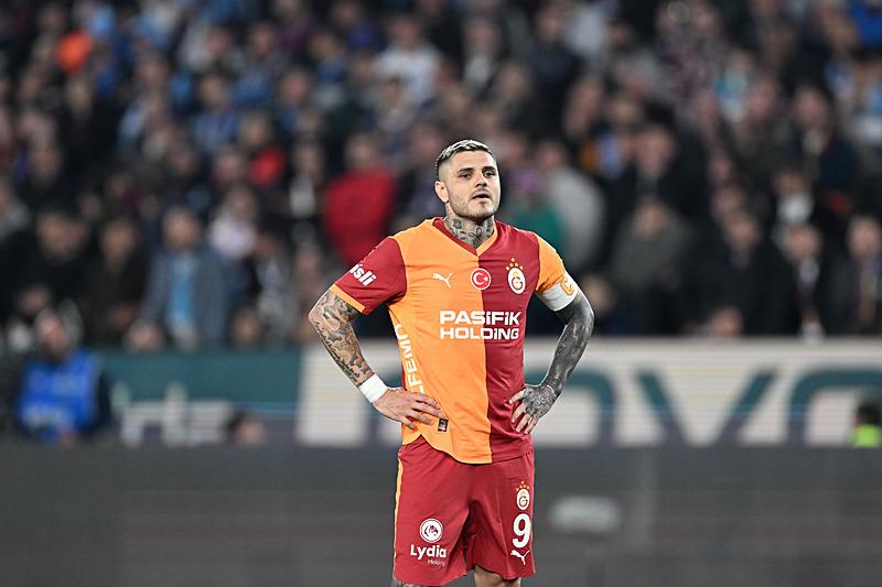 galatasarayli-futbolculardan-isyan-bayragi-icardi-ile-oynayamiyoruz-1775544159524.jpeg Galatasaraylı futbolculardan isyan bayrağı! "Icardi ile oynayamıyoruz"-3