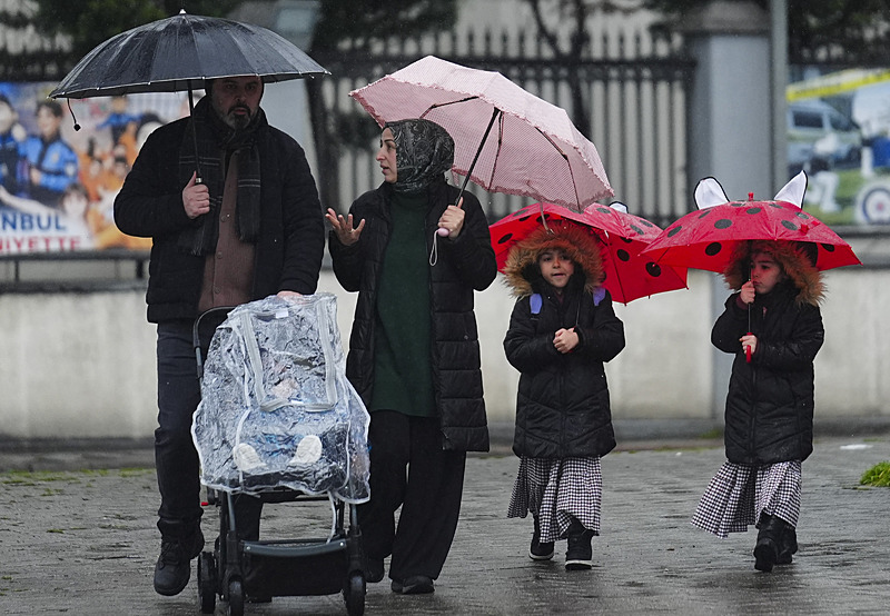 Meteoroloji'den fırtına, sağanak ve zirai don alarmı: Kış sistemi geri dönüyor!-12