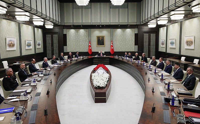 mgkda-gundem-istanbuldaki-teror-saldirisi-1775666223679.jpeg MGK'dan 8 maddelik bildiri: Terörsüz Türkiye sürecinde sabotaja izin verilmeyecek-5