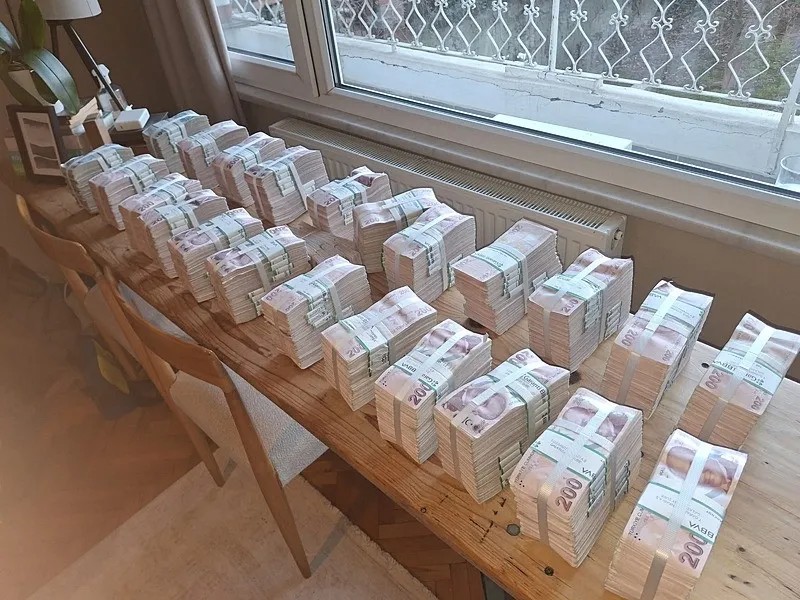 Üsküdar'da "rüşvet" mavisi! CHP haraca bağladığı müteahhitleri renklere ayırdı | Bavuldan çıkan milyonlarda "Ekosistem" izi-4