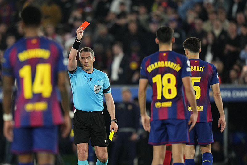 barcelona-atletico-madrid-macinin-hakemi-istvan-kovacs-icin-harekete-gecti-sorusturma-baslatilmali-1775768108916.jpg Barcelona Atletico Madrid maçının hakemi Istvan Kovacs için harekete geçti! "Soruşturma başlatılmalı"-2