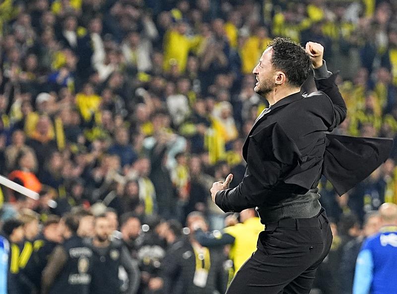 derbi-canavari-fenerbahce-cilgin-performans-1775739030932.jpeg Derbi canavarı Fenerbahçe! Çılgın performans-2